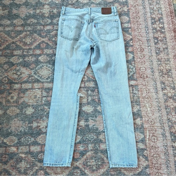 Levi’s slim/straight leg distressed ankle jeans - Picture 2 of 10